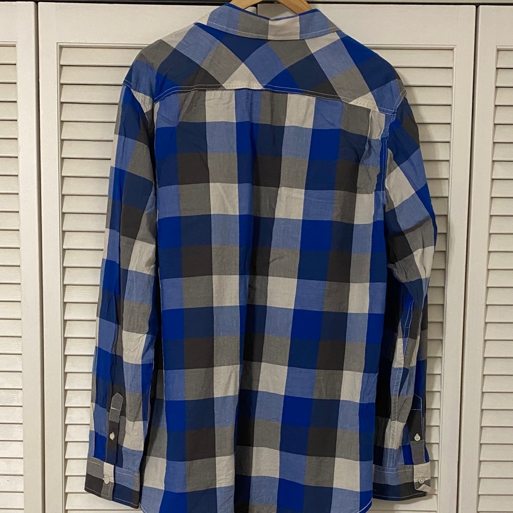 Quiksilver Men's Checkered Blue and Gray Shirt - Picture 2 of 4